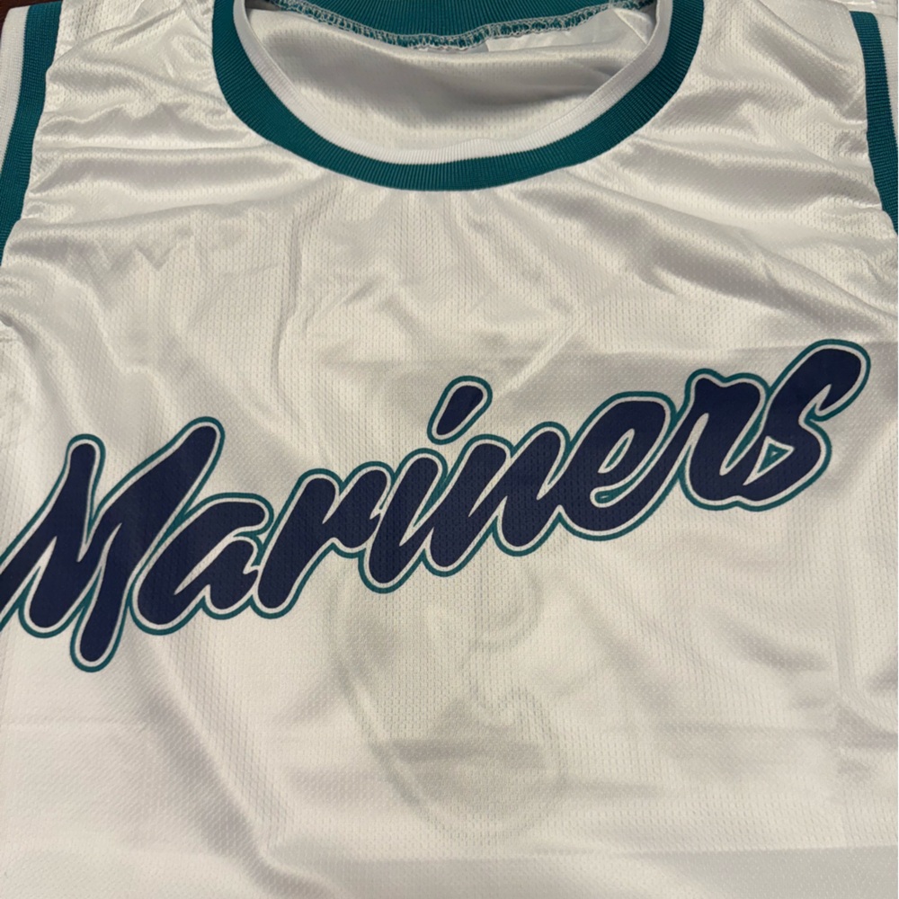 Mariners New Crawford Basketball Jersey size XL